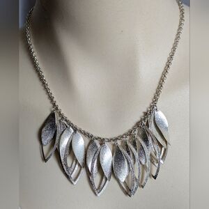 Claire's Silver Leaf Necklace 18 1/2" Formal Prom Night Out Cottagecore Gypsy